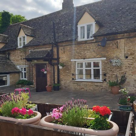 The Horse And Panniers Guest House. North Luffenham Buitenkant foto